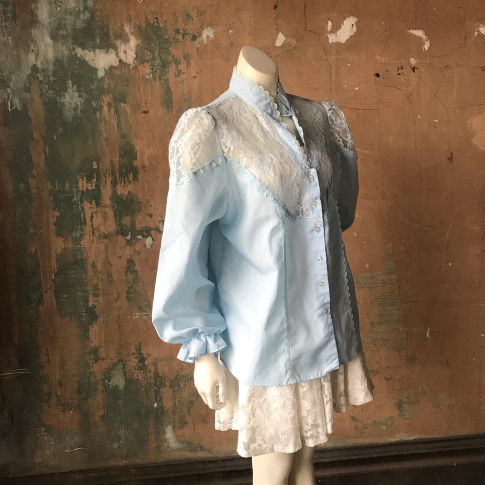 Puffy sleeve Vintage baby blue lace blouse